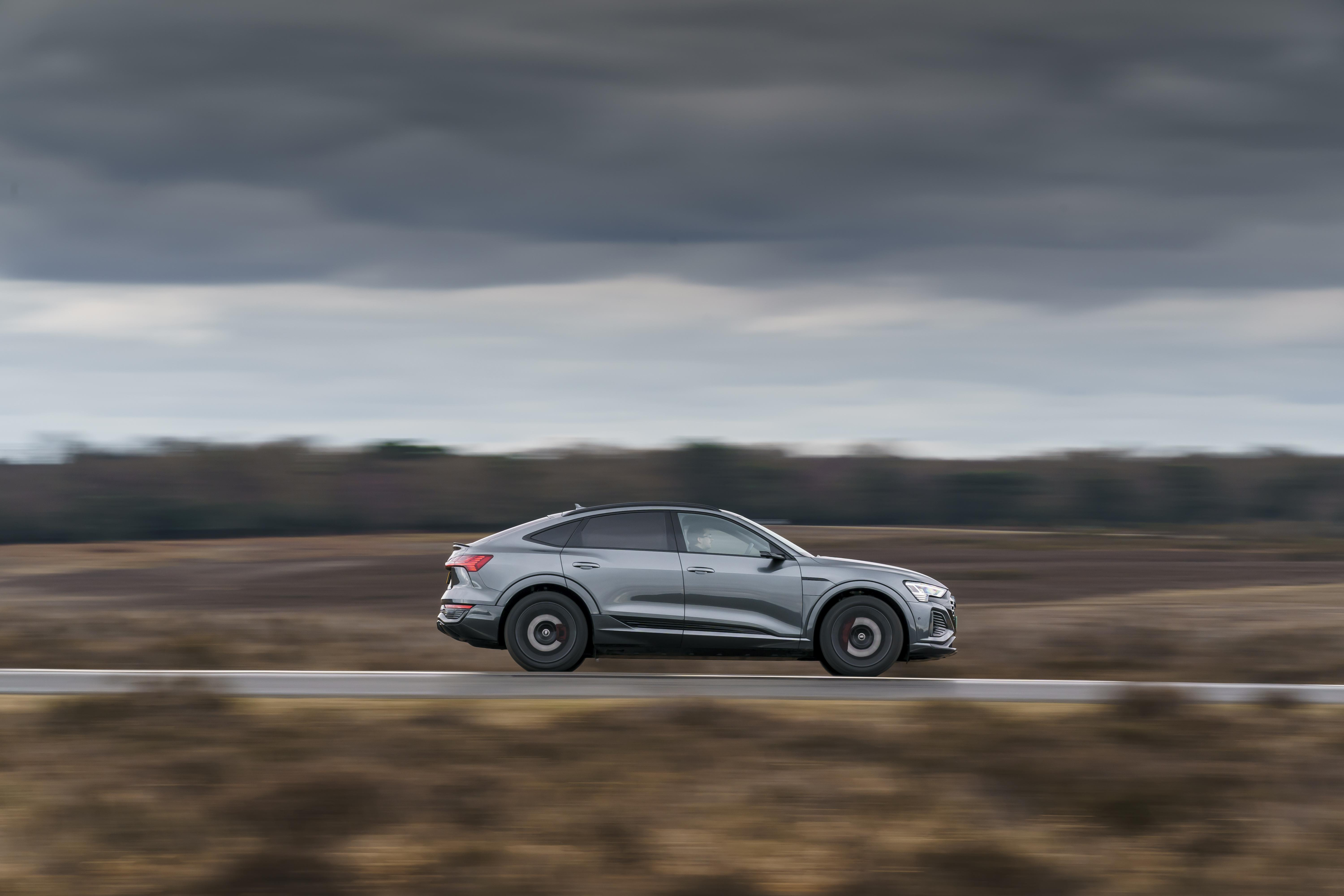 Audi Q8 side view